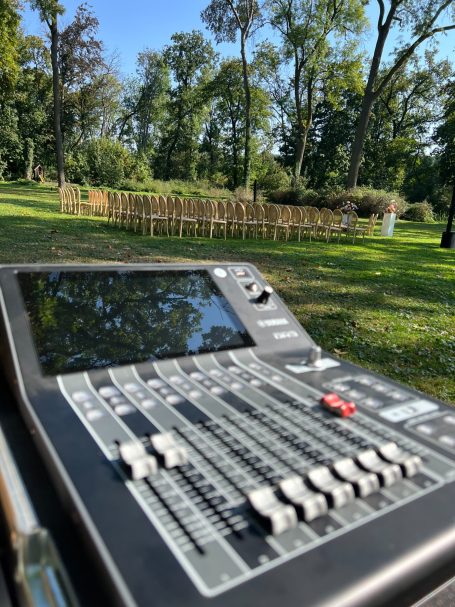 Hochzeit im Freien Betreuungen von Outdoorveranstaltungen als Fachkraft für Veranstaltungstechnk